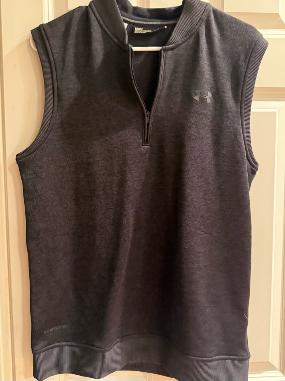 Under Armour Women's Sleeveless Quarter-Zip Top in Charcoal Gray NEW!